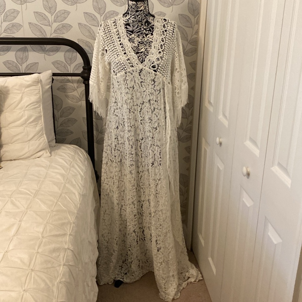 White lace sheer dress with train side slit leg maternity photo shoot boho gypsy
